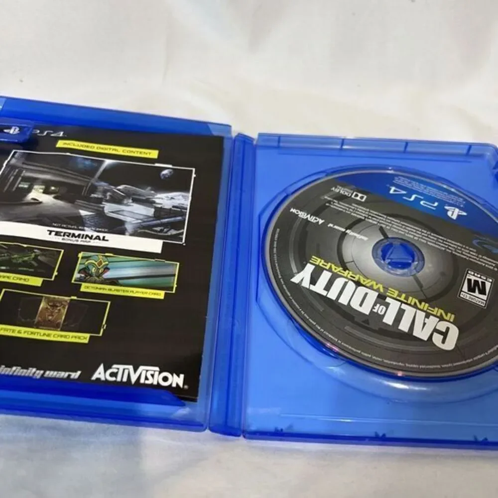 Call of Duty:‎ Infinite Warfare (PlayStation 4, 2016)